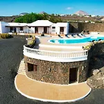 Villa Luciano 'spirit Of The Canaries' By Lanzarote Tías
