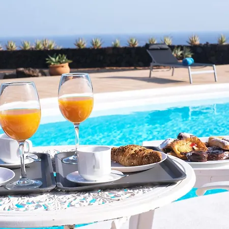 Luciano 'spirit Of The Canaries' By Lanzarote Villa Tías