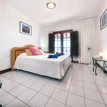 Luciano 'spirit Of The Canaries' By Lanzarote * Tías